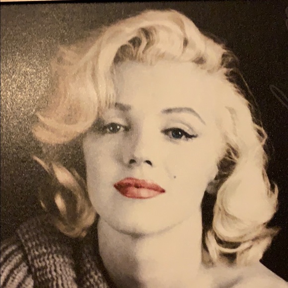 Marilyn Monroe Framed Poster - Picture 2 of 3